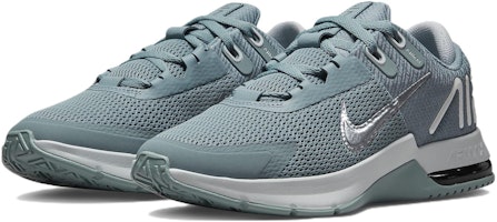 耐克 Air Max Alpha Trainer 4 '飞行员灰金属银' CW3396-010 Lookbook 耐克 Air Max Alpha Trainer 4 '飞行员灰金属银' CW3396-010