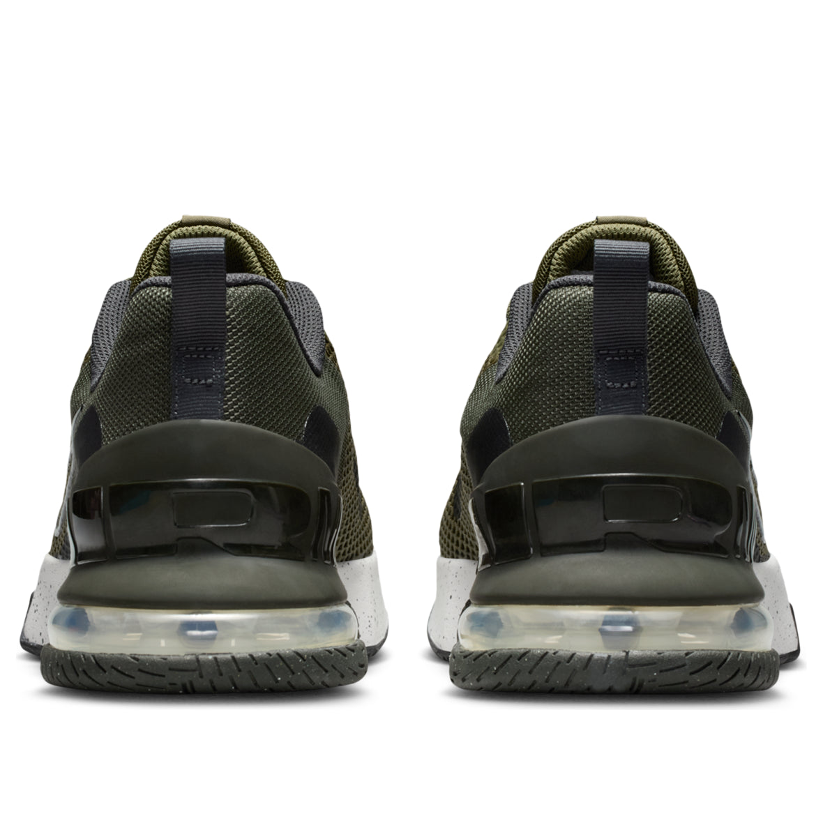 Lookbook Nike Air Max Alpha Trainer 6 Verde Oliva Medio Antracita Sequoia FQ1833-200
