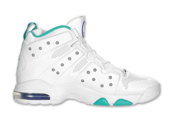 Lookbook Nike Air Max Barkley Sneakers 488119-143