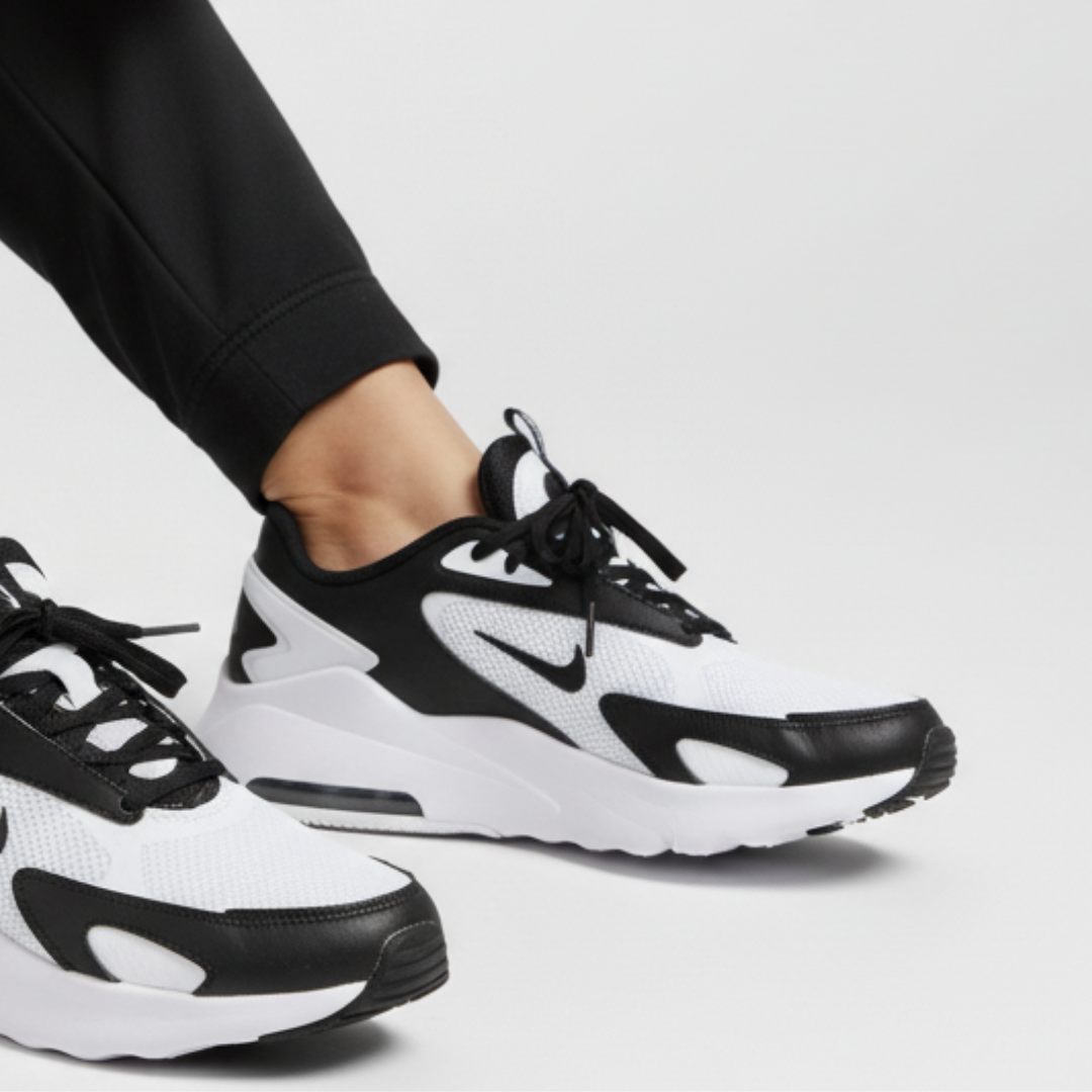 Order Nike Air Max Bolt 'Putih Hitam' CU4151-102