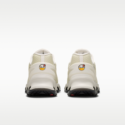 Details for Nike Air Max DN8 淺灰/淺灰/黑色鞋款 IO7846-002