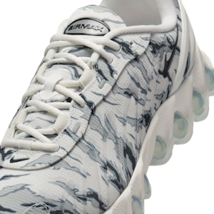 Nike Air Max Dn8 Premium 全白/淺灰/煙灰/深煙灰 IH0377-100 Sizing Nike Air Max Dn8 Premium 全白/淺灰/煙灰/深煙灰 IH0377-100