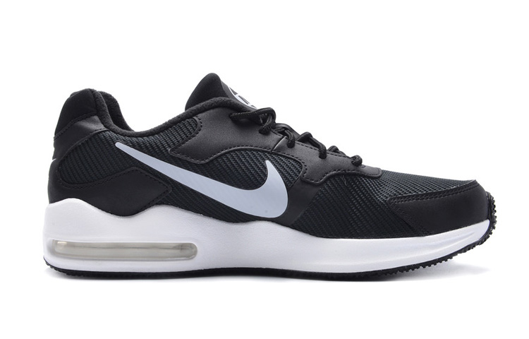 Lookbook Nike Air Max Guile 低筒 跑步鞋 男款 黑