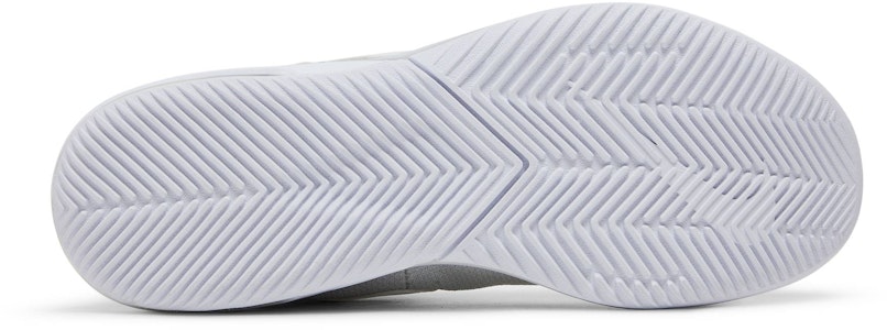 Nike Air Max Impact 2 氣墊緩震 中筒 實戰籃球鞋 男款 白灰黑 國外版 Shop Nike Air Max Impact 2 氣墊緩震 中筒 實戰籃球鞋 男款 白灰黑 國外版