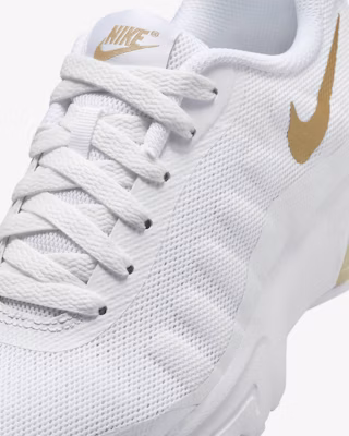 Nike Air Max Invigor 749572-100 Sizing Nike Air Max Invigor 749572-100