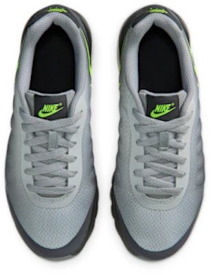 Nike Air Max Invigor 深灰/冷灰/狼灰/螢光黃 749572-016 Shop Nike Air Max Invigor 深灰/冷灰/狼灰/螢光黃 749572-016