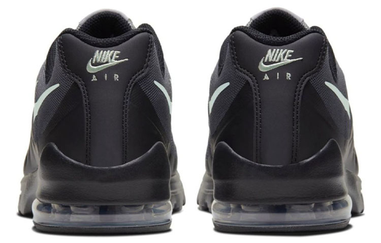 Shop Nike Air Max Invigor Low-Top Grau/Schwarz CW2648-001