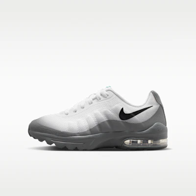 nike-air-max-invigor-smoke-gray-malachite-light-permiss-black-749572-020