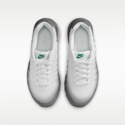 Shop Nike Air Max Invigor 煙灰/翡翠綠/淺紫羅蘭/黑 749572-020