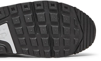 Nike Air Max IVO 'Hitam Putih' 580518-011 Purchase Nike Air Max IVO 'Hitam Putih' 580518-011