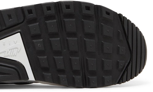 ナイキ エア マックス IVO 白黒 580518-106 Purchase ナイキ エア マックス IVO 白黒 580518-106