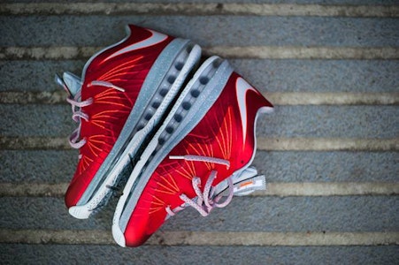 Nike Air Max LeBron 10 Low 'Rojo Universitario' 579765-600 Shop Nike Air Max LeBron 10 Low 'Rojo Universitario' 579765-600