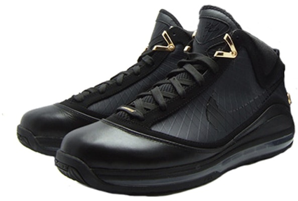 Nike Air Max LeBron 7 'Black' 375664-001 Lookbook Nike Air Max LeBron 7 'Black' 375664-001