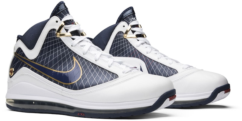 Nike Air Max LeBron 7 ''Cleveland Cavaliers'' Chaussures 375664-111 Cheap Nike Air Max LeBron 7 ''Cleveland Cavaliers'' Chaussures 375664-111