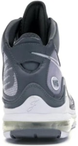 나이키 에어 맥스 르브론 7 '쿨 그레이' 375664-002 Shop 나이키 에어 맥스 르브론 7 '쿨 그레이' 375664-002