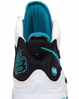 Sizing Nike Air Max LeBron 7 Nfw 'Red Carpet' 383578-101