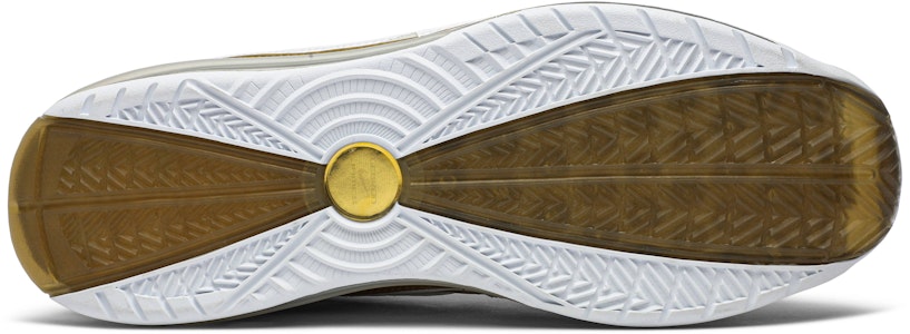 耐克Air Max LeBron 7复刻“月球中国”2020款 CU5646-100 Shop 耐克Air Max LeBron 7复刻“月球中国”2020款 CU5646-100