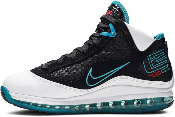 Nike Air Max LeBron 7 Retro QS 'Alfombra Roja' 2019 CU5133-100 Lookbook Nike Air Max LeBron 7 Retro QS 'Alfombra Roja' 2019 CU5133-100
