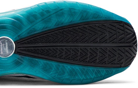 나이키 에어맥스 르브론 7 레트로 "레드 카펫" (2019) CU5133-100 Purchase 나이키 에어맥스 르브론 7 레트로 "레드 카펫" (2019) CU5133-100