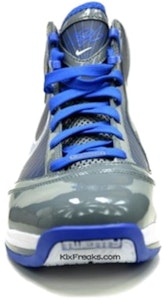 나이키 에어 맥스 르브론 7 TB 393320-001 Shop 나이키 에어 맥스 르브론 7 TB 393320-001