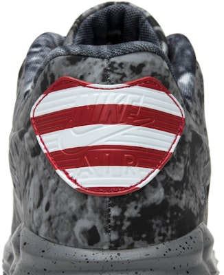 Nike Air Max Lunar90 SP 'Moon Landing' 700098-007 Sizing Nike Air Max Lunar90 SP 'Moon Landing' 700098-007