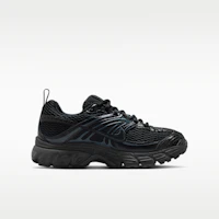Lookbook Nike Air Max Moto 2K 黑色/金屬深灰色/暗煙灰色 IQ9430-003