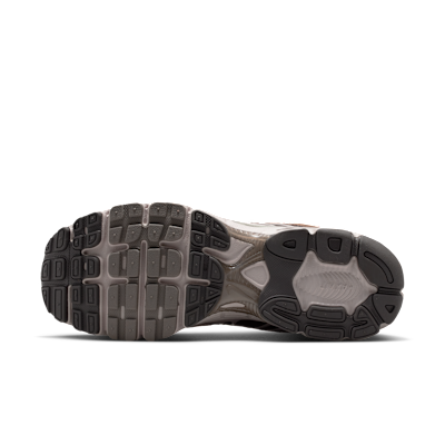 Order Nike Air Max Moto 2K Ironstone/Gris College/Marrón Terciopelo/Ironstone IQ4924-004