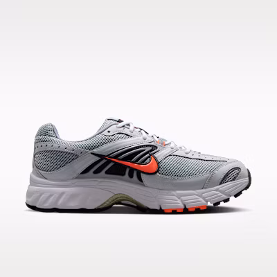 Nike Air Max Moto 2K Two-Tone White/Pure Platinum/Wolf Grey/Total Orange IU7904-100 Lookbook Nike Air Max Moto 2K Two-Tone White/Pure Platinum/Wolf Grey/Total Orange IU7904-100
