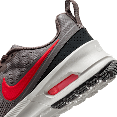 Nike Air Max Nuaxis 'Cave Stone Flat Pewter Dark Smoke Grey Bright Crimson' 圖 8