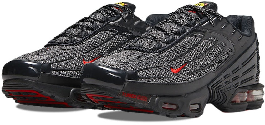 耐克Air Max Plus 3 '黑红' DO6385-002 Lookbook 耐克Air Max Plus 3 '黑红' DO6385-002