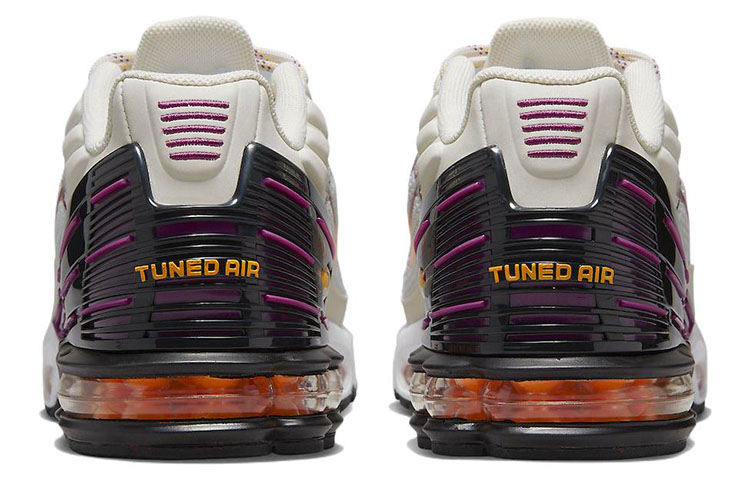 Details for Nike Air Max Plus 3 ''Carabiner'' Schoenen DX2664-001