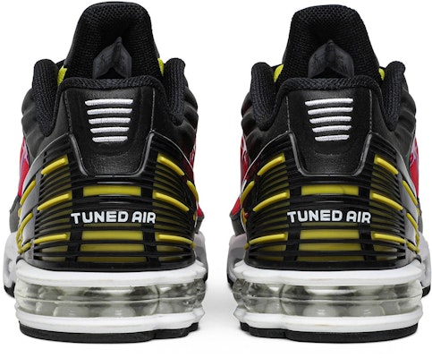 Nike AIr Max Plus 3 'Hyper Violet' CJ9684-003 Details for Nike AIr Max Plus 3 'Hyper Violet' CJ9684-003