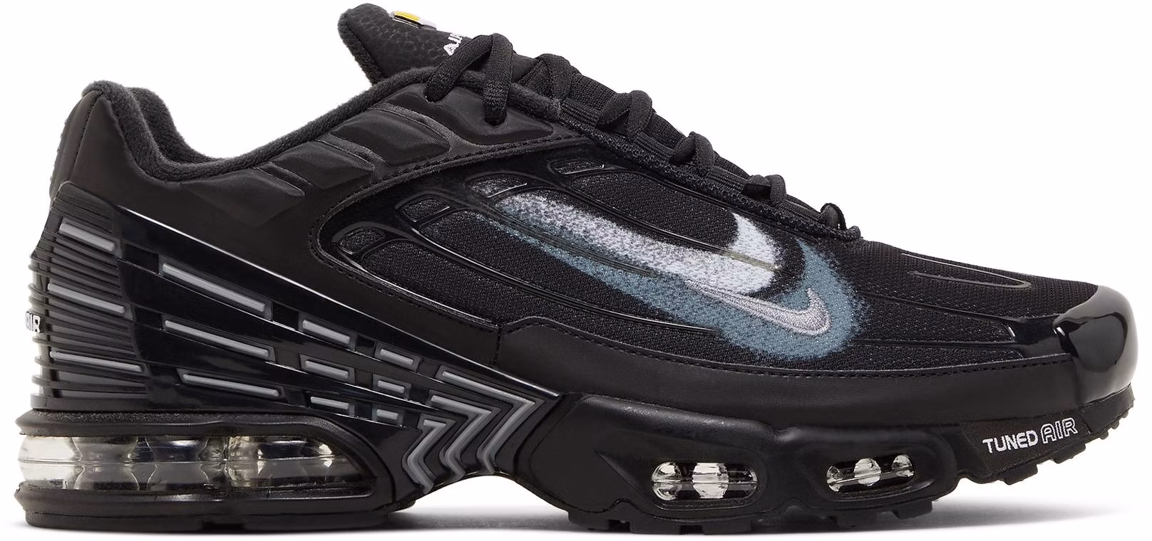 nike-air-max-plus-3-spray-paint-swoosh