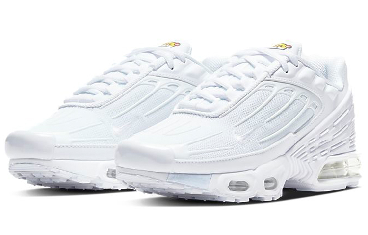 Lookbook ナイキ エア マックス プラス ３ トリプルホワイト CD6871-100