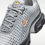 Sizing Nike Air Max Plus 7 Gris Claro/Gris Oscuro/Curry Intenso HQ2197-003