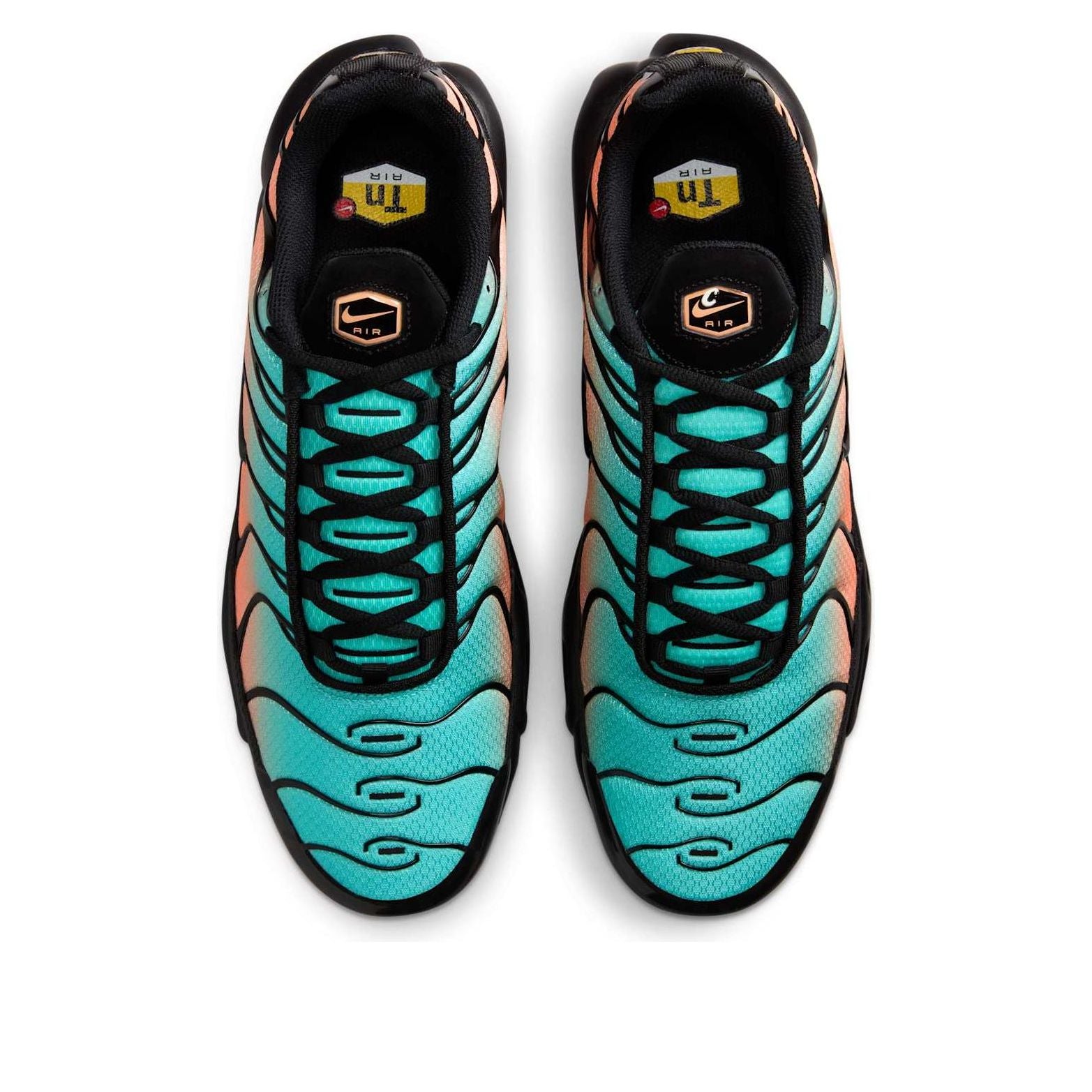 Shop Nike Air Max Plus '極光綠 橙色脈衝' DM0032-022