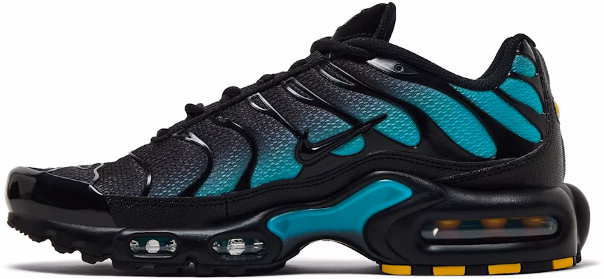 Nike Air Max Plus 'Hitam Hijau Aurora' DM0032-016 Lookbook Nike Air Max Plus 'Hitam Hijau Aurora' DM0032-016