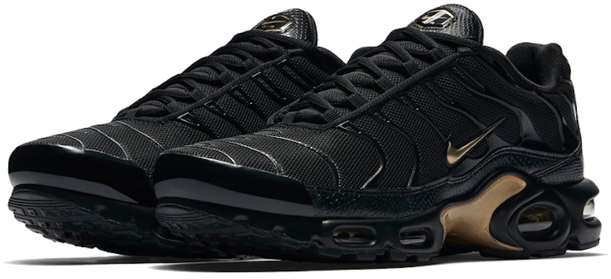 耐吉 氣墊飛織黑金 Lookbook 耐吉 氣墊飛織黑金