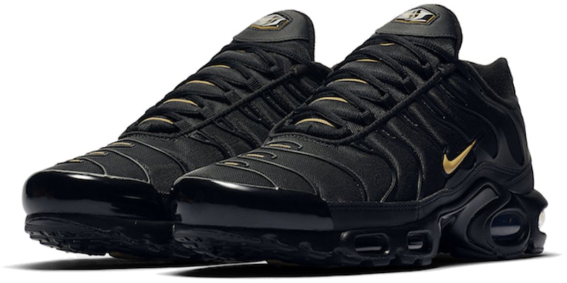 Nike Air Max Plus 'Hitam Emas' CU3454-001 Lookbook Nike Air Max Plus 'Hitam Emas' CU3454-001