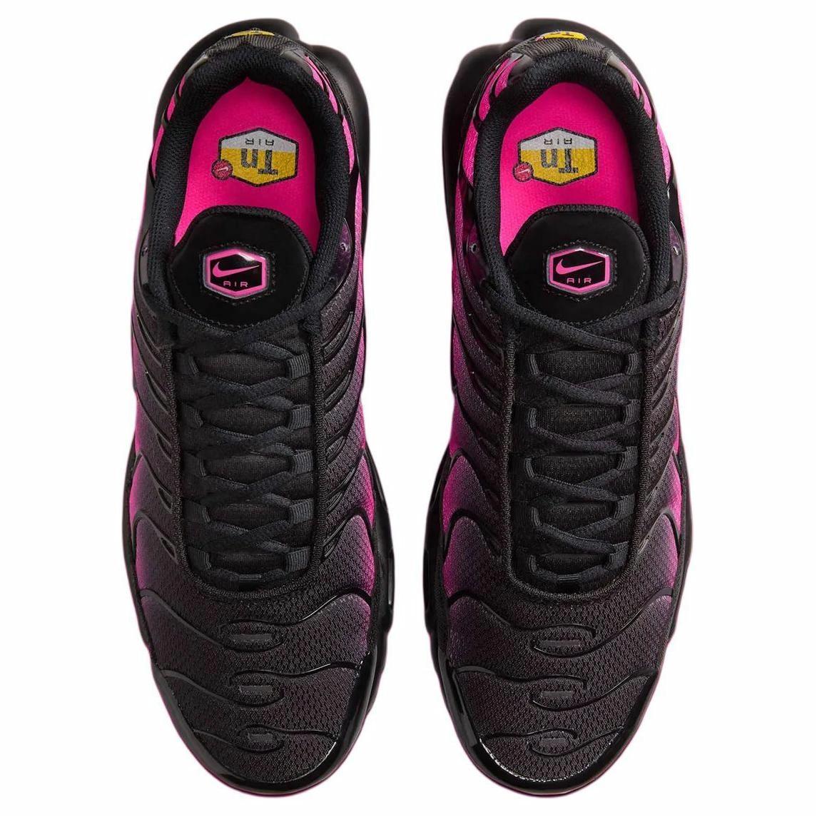 Shop Nike Air Max Plus 'Black Laser Fuchsia' DM0032-020