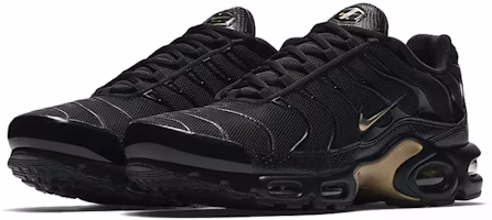 나이키 에어맥스 플러스 '블랙 메탈릭 골드' 852630-022 Lookbook 나이키 에어맥스 플러스 '블랙 메탈릭 골드' 852630-022