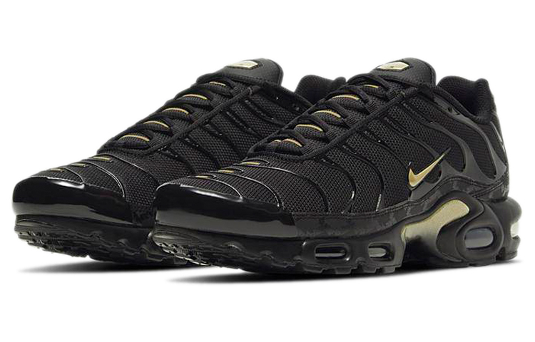 Lookbook ナイキ エア マックス プラス "ブラック/メタリックゴールド" DC4118-001