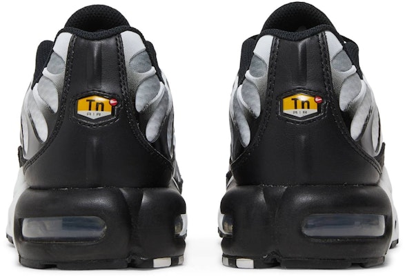 Nike Air Max Plus 'Black Metallic Silver' DM0032-003 Details for Nike Air Max Plus 'Black Metallic Silver' DM0032-003