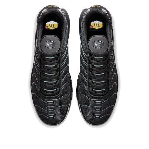 Shop 耐吉Air Max Plus 黑蓝