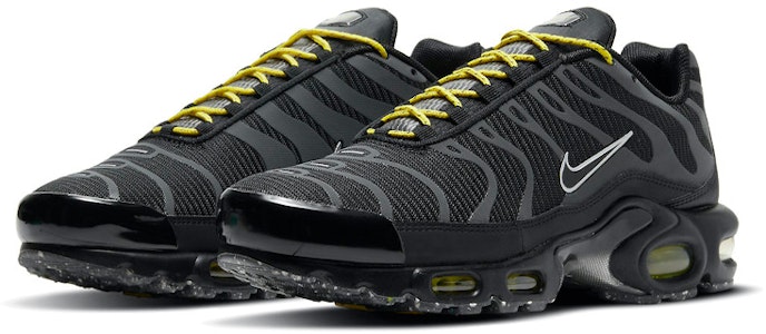 Nike Air Max Plus 'Negro Óptico Amarillo' DD7112-002 Lookbook Nike Air Max Plus 'Negro Óptico Amarillo' DD7112-002