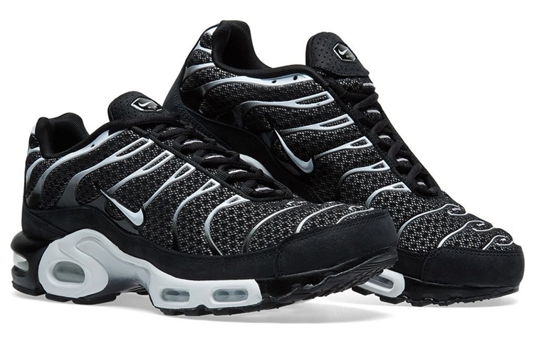 Lookbook Nike Air Max Plus 'Black Sail' 898018-001
