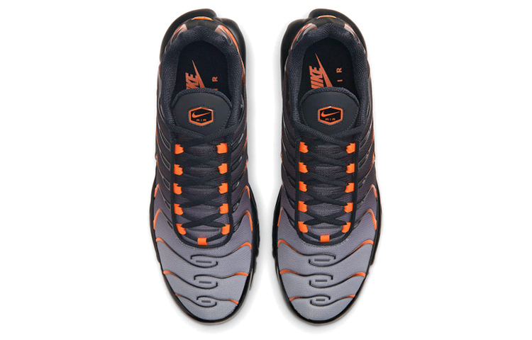 Nike Air Max Plus 'Black Total Orange' 圖 4