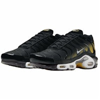 나이키 에어 맥스 플러스 '블랙 유니버시티 골드' DM0032-013 DM0032-013 Lookbook 나이키 에어 맥스 플러스 '블랙 유니버시티 골드' DM0032-013 DM0032-013