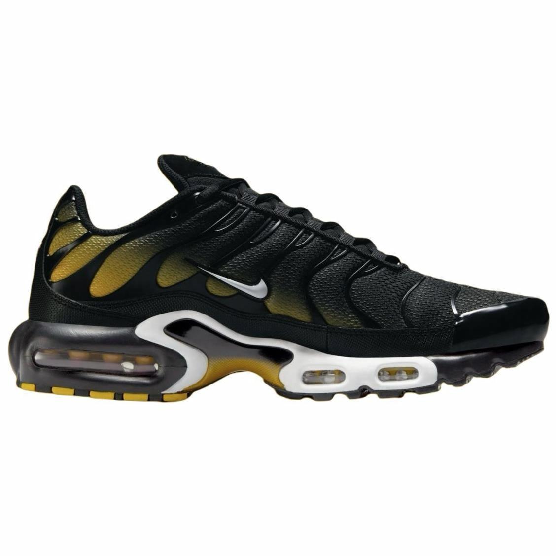 Lookbook 耐克Air Max Plus‘黑色大学金’ DM0032-013