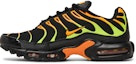Lookbook 나이키 에어맥스 플러스 '블랙 볼트 토탈 오렌지' 852630-033
